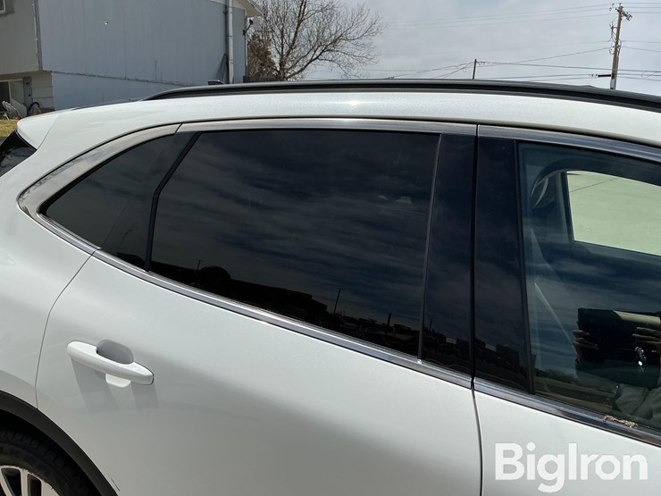 2020-ford-escape-image-16