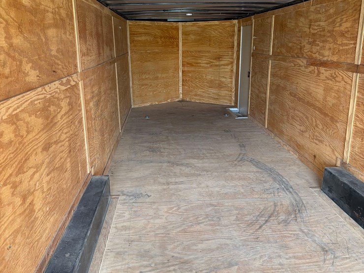 2017-empire-99”-x-36ft-enclosed-bumper-hitch-trailer--very-nice-trailer-image-34