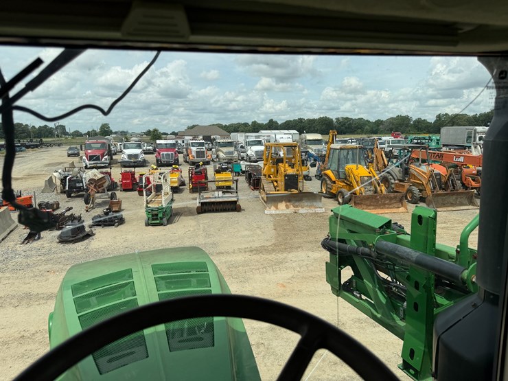 2016-john-deere-r4038-image-103
