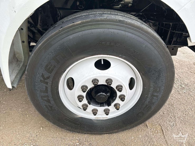 2015-ford-f750-image-36