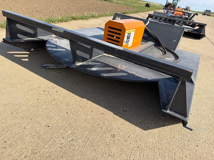 2025-wolverine-skidloader-72”-whirly-mower-image-7