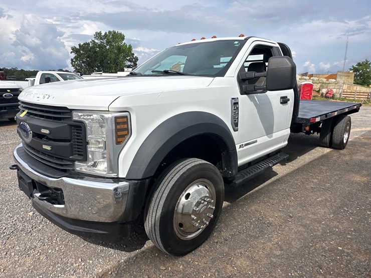 2018-ford-f550-image-4