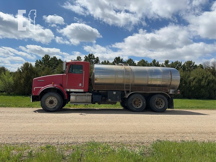 2000-kenworth-t800-image-2