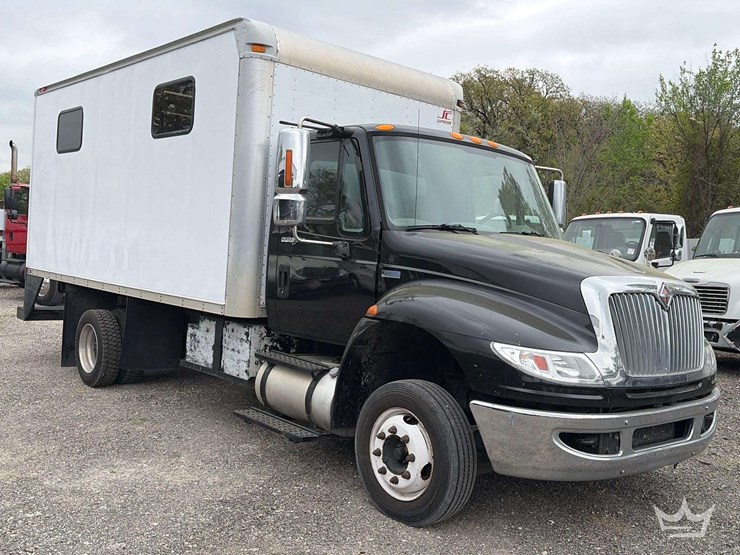 2011-international-durastar-4300-image-2