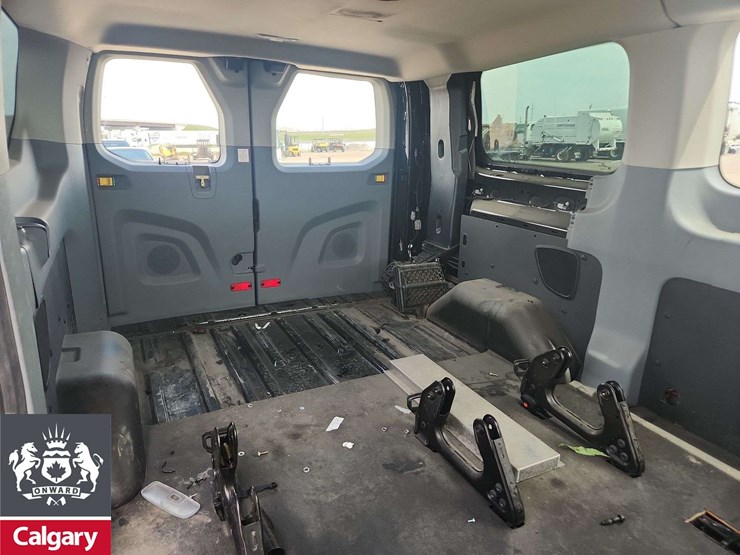 2018-ford-transit-image-17