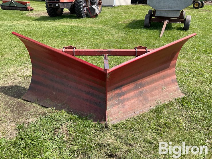 westendorf-loader-mounted-v-blade-image-2