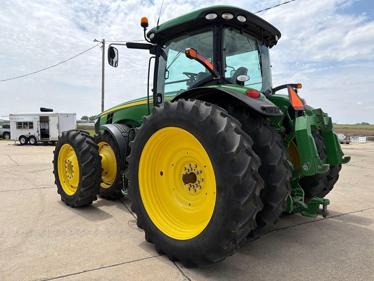 2012-john-deere-8310r-image-7