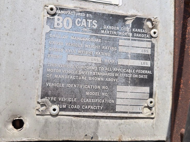 1976-bobc-30ft-live-bottom-semi-silage-trailer-image-44