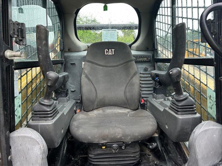 2022-caterpillar-259d3-image-20