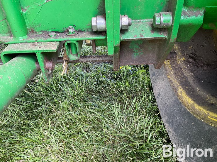 1988-john-deere-8820-titan-ii-image-16