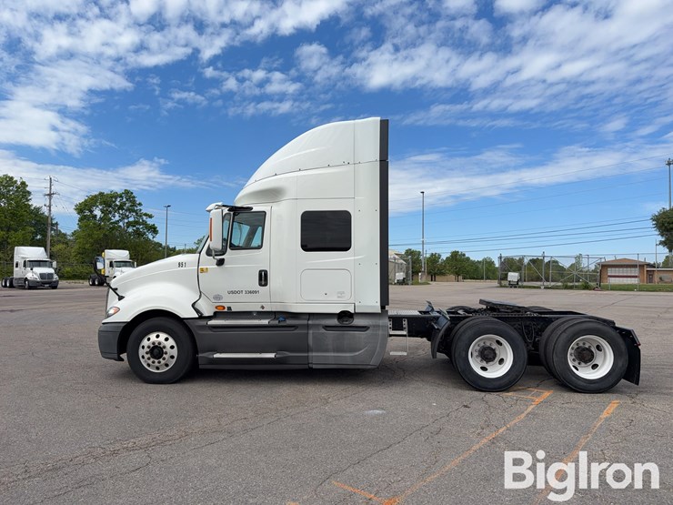2016-international-prostar-image-8