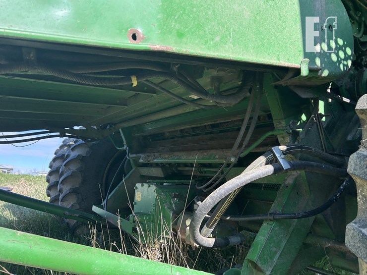 1982-john-deere-843-image-8