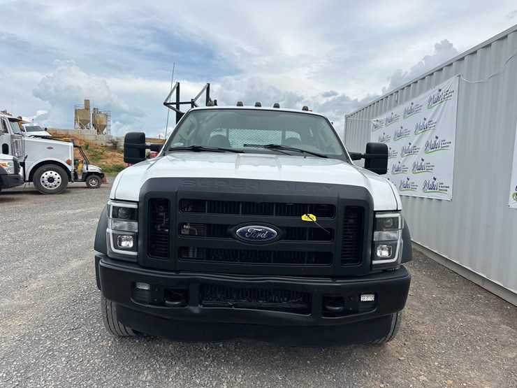 2010-ford-f450-image-3