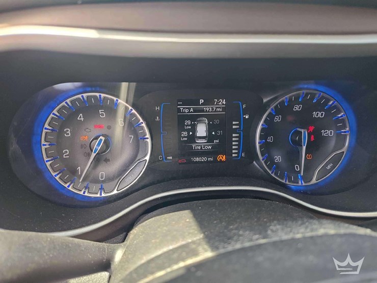 2022-chrysler-voyager-image-35
