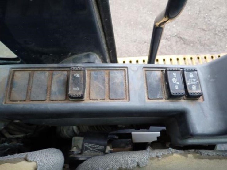 2010-deere-270d-lc-image-16