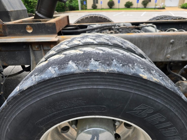 2015-kenworth-t800-image-104