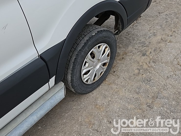 2015-ford-transit-image-9