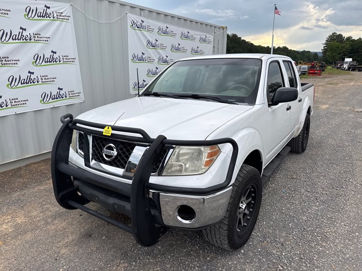 2009-nissan-frontier-image-2