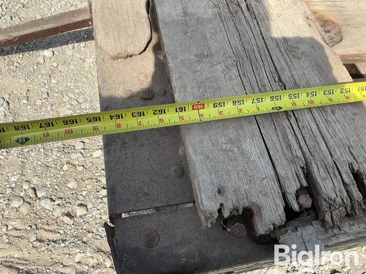 steel-frame-hay-rack-image-11