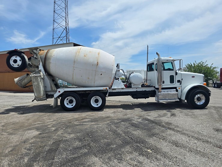 2014-peterbilt-365-image-33