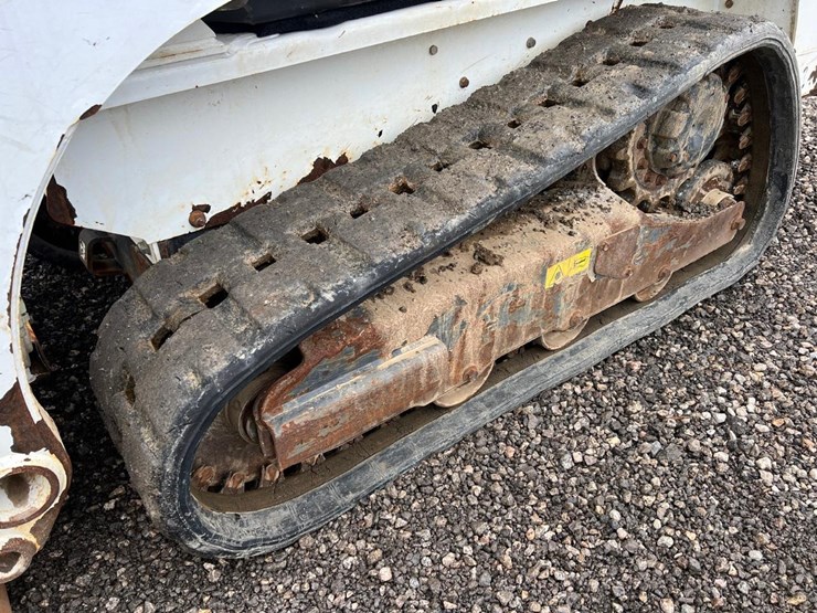 2021-bobcat-t450-image-13