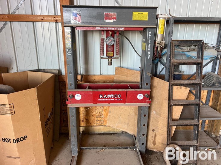 ramco-rp55-hydraulic-press-image-2