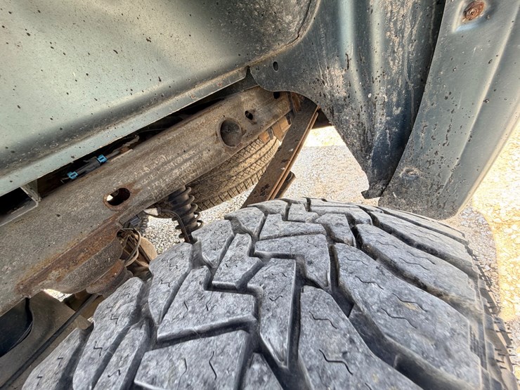 #24066-•-2011-chevrolet-silverado-pickup-truck-image-52
