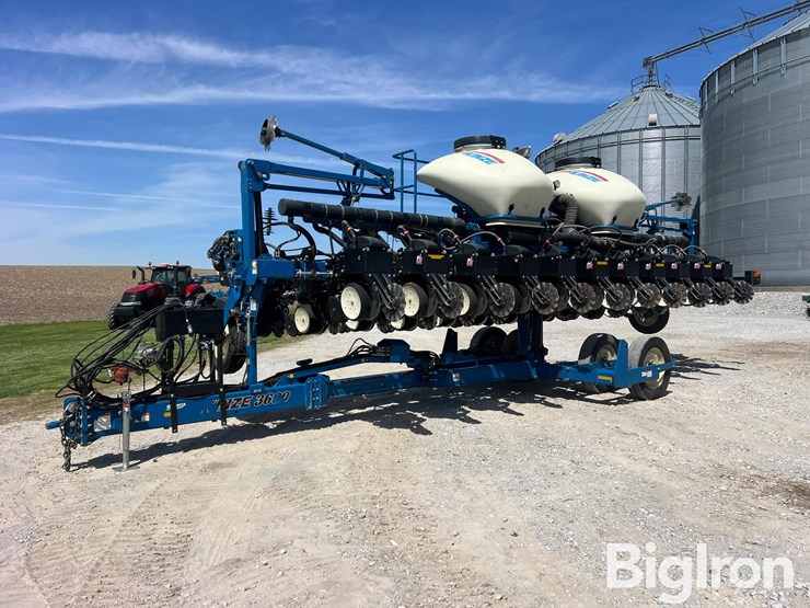 kinze-3600-image-1
