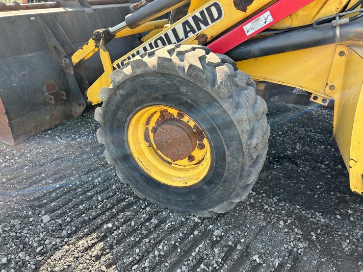 new-holland-lb95b-image-20