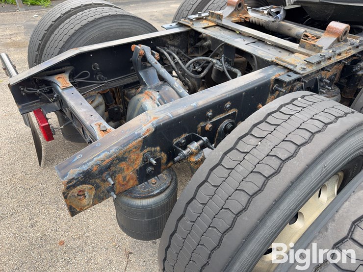 2015-international-prostar-image-20