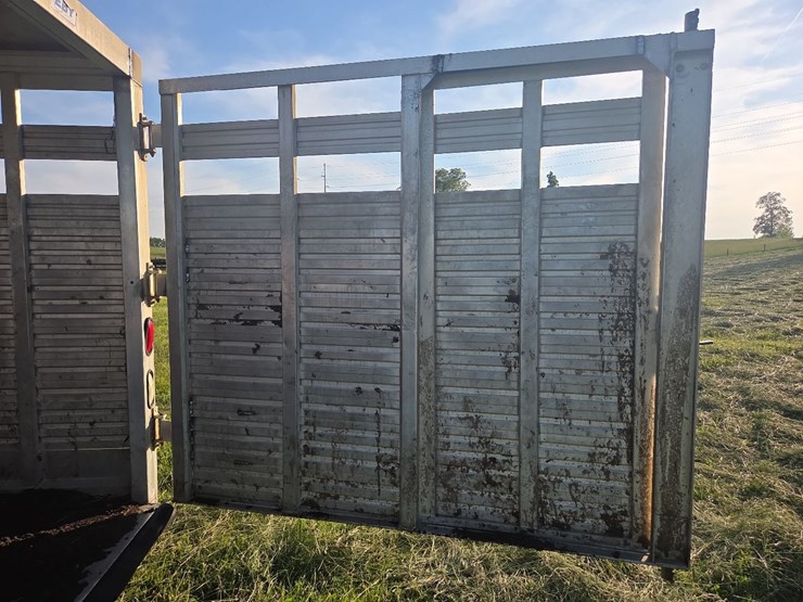 2002-eby-ruffneck-8'x24'-aluminum-livestock-trailer-image-43