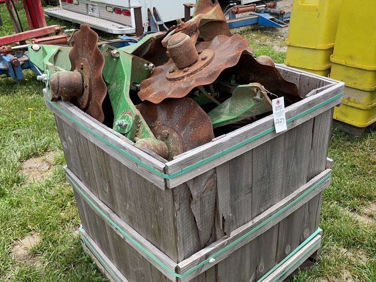 john-deere-24-image-4