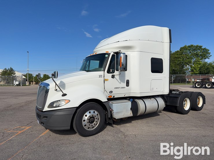 2017-international-prostar-image-1