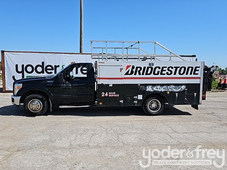 2015-ford-f350-sd-image-2