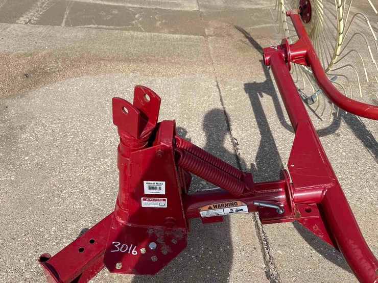 herschel-hwrr—4-wheel-rake-image-10