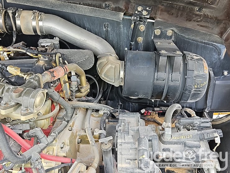 2020-jlg-1255-image-24
