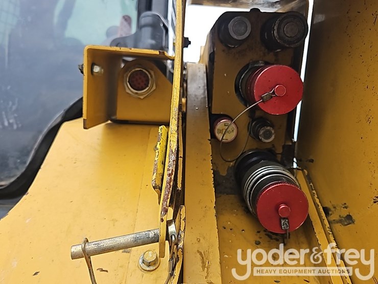 2022-caterpillar-299d3-xe-image-16