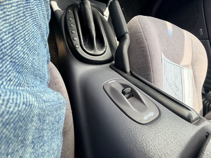 #24069-•-1997-chrysler-sebring-passenger-car-image-51
