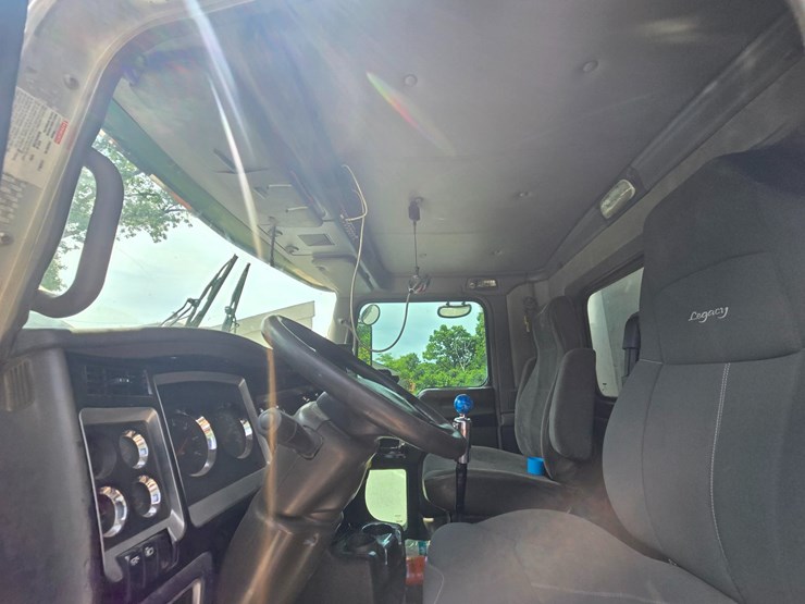1997-kenworth-t800-image-111