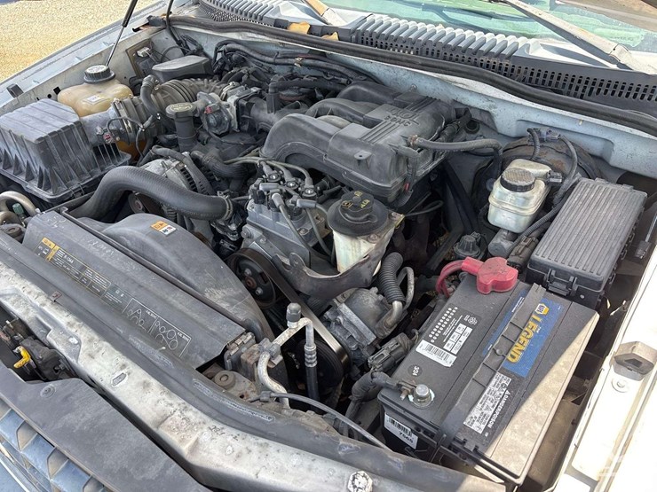 2005-ford-explorer-image-9