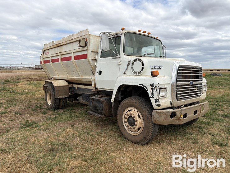 1992-ford-8000-image-3