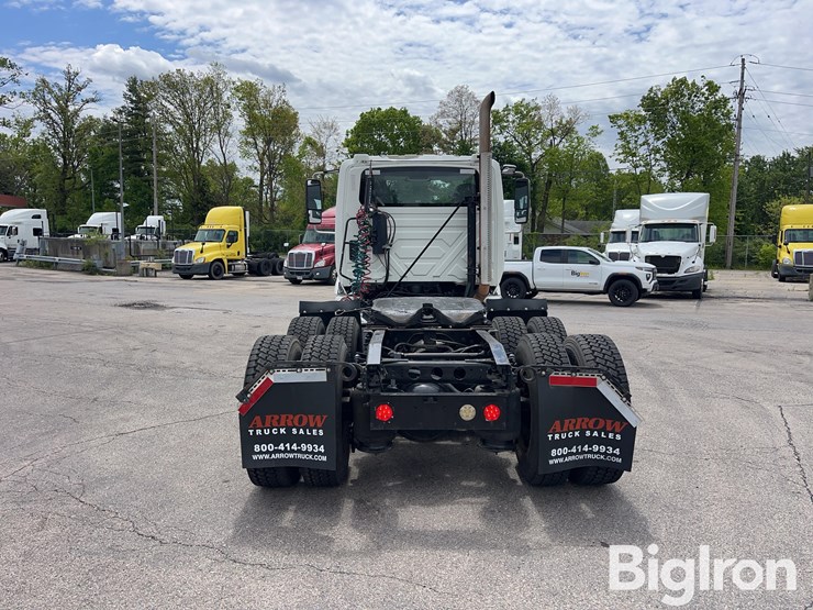 2015-international-prostar-image-6