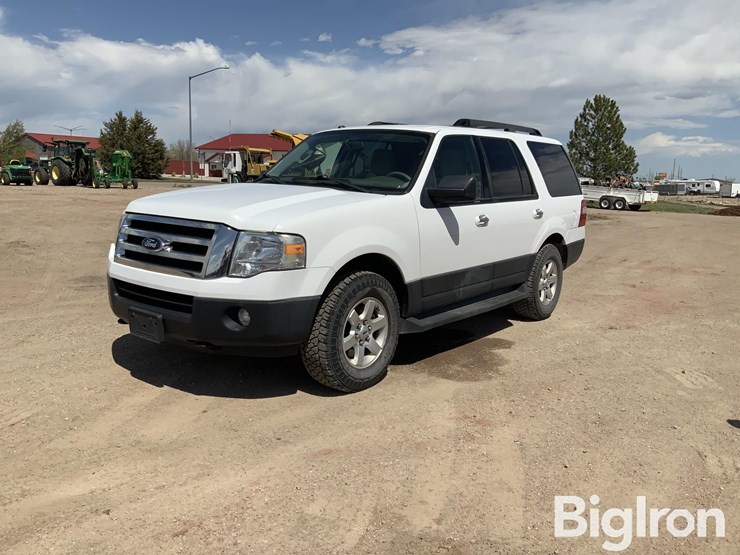 2013-ford-expedition-image-1