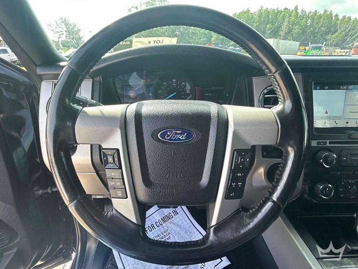 2017-ford-expedition-image-13