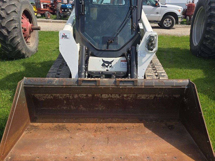 2020-bobcat-t595-image-2