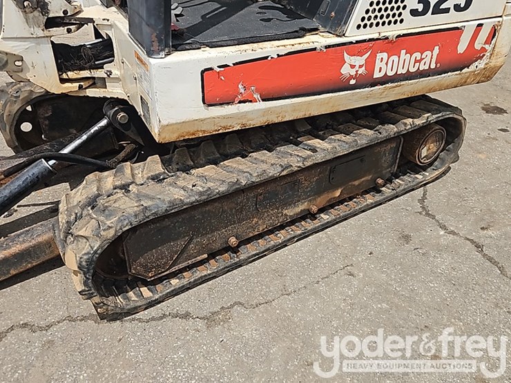 bobcat-325-image-18