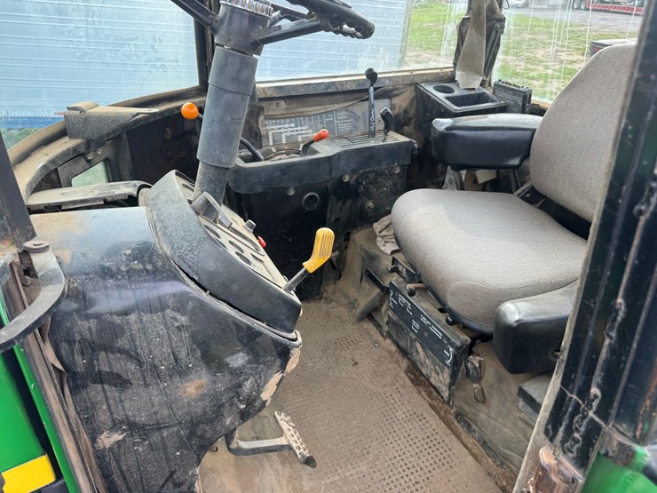 john-deere-8640-image-13