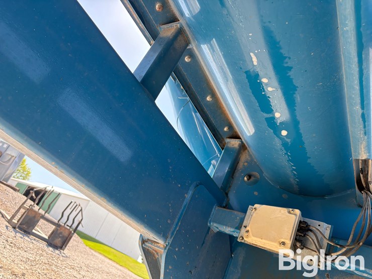 kinze-1050-image-16