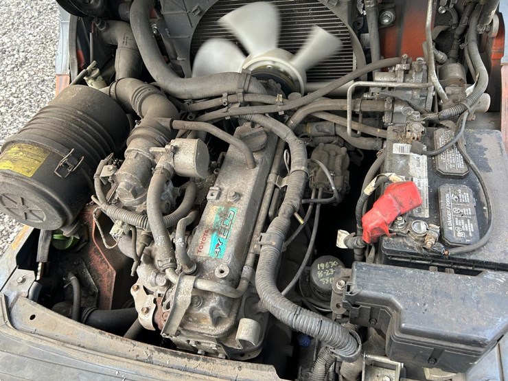 toyota-8fgcu25-image-16
