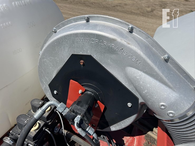 2015-case-ih-1265-image-45